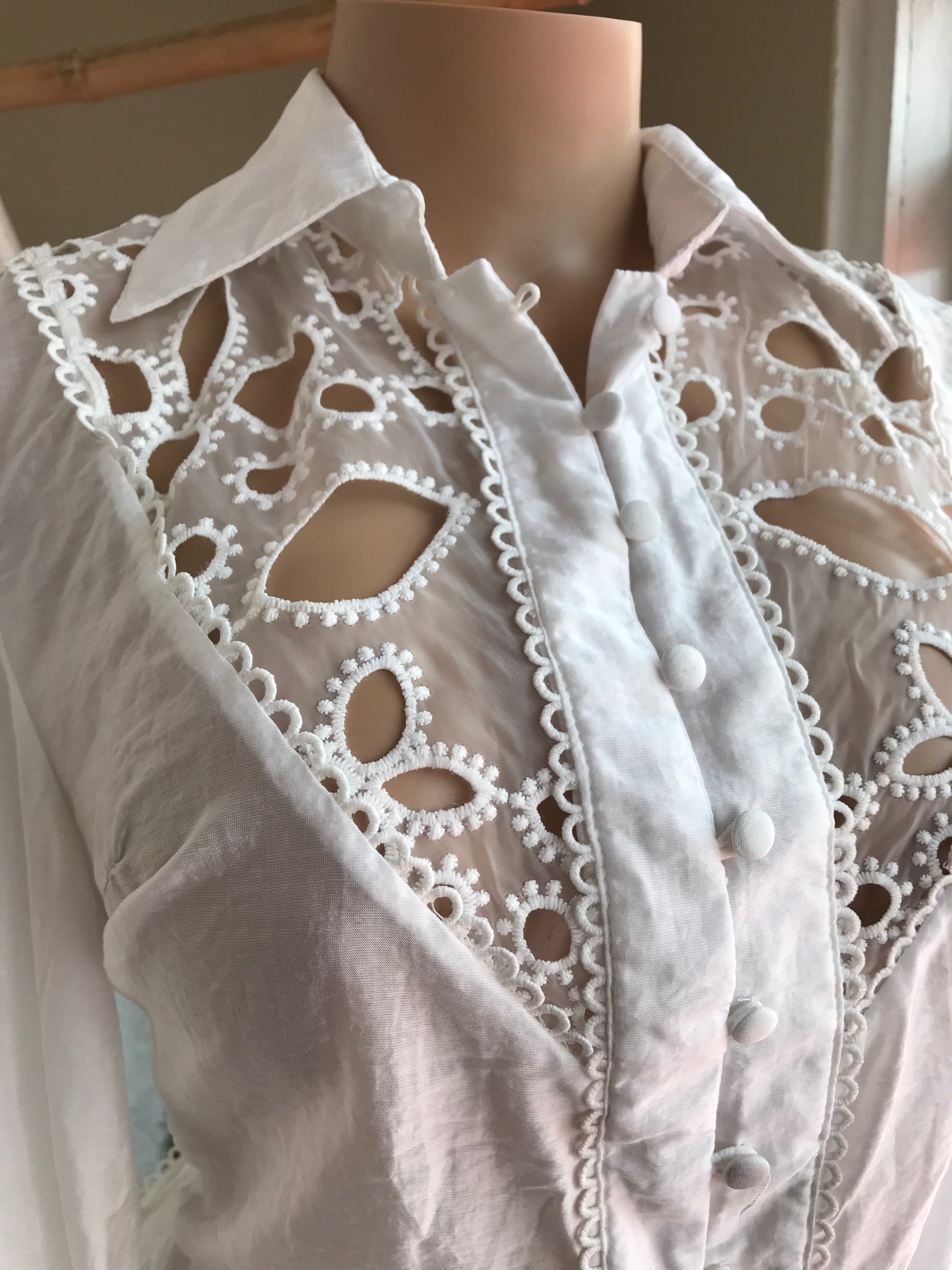 Statement White Embroidery Eyelet Blouse Cuffed Bow - S/M
