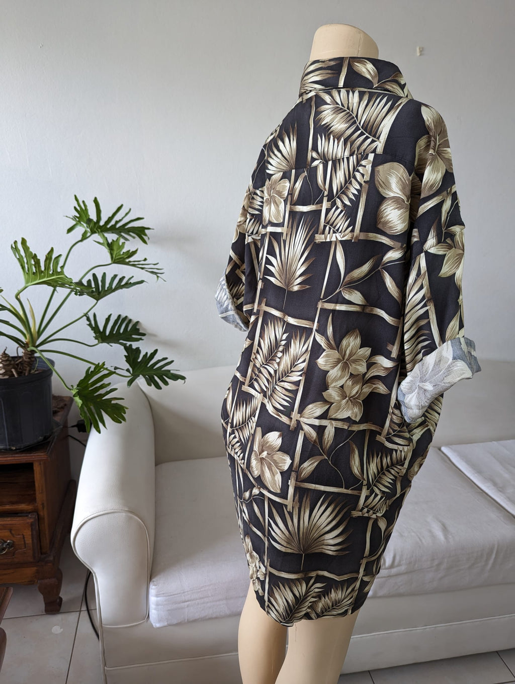 Vintage Brown Palm Print Hawai Shirt Men's |   /XL.
