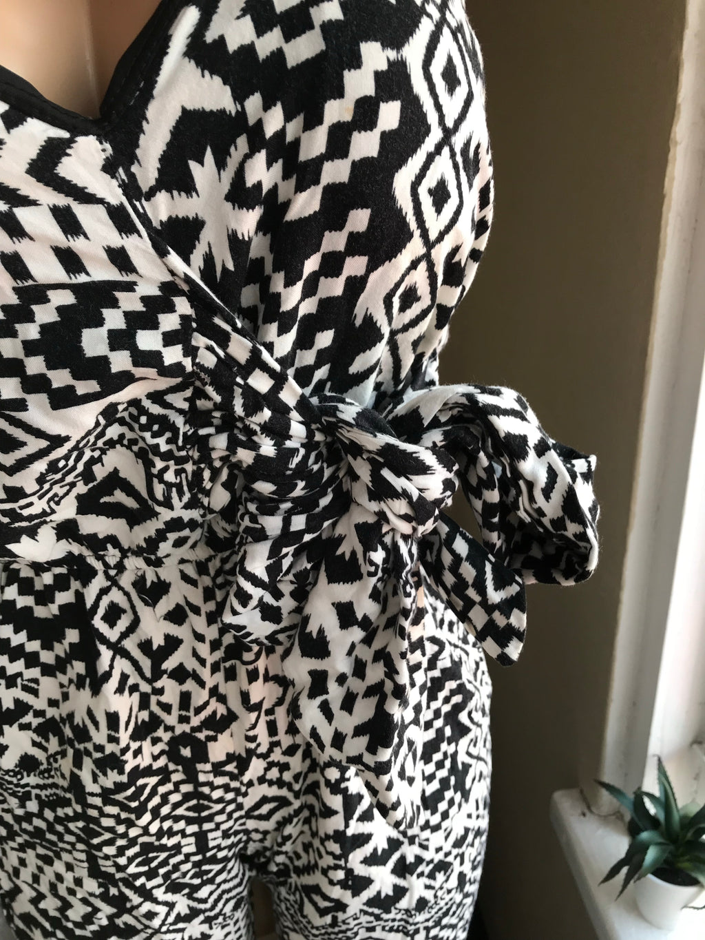 Black & White Geo Print Strapless Jumpsuit w Side Tie - M/L