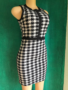 B&W Houndstooth Dress Large Print