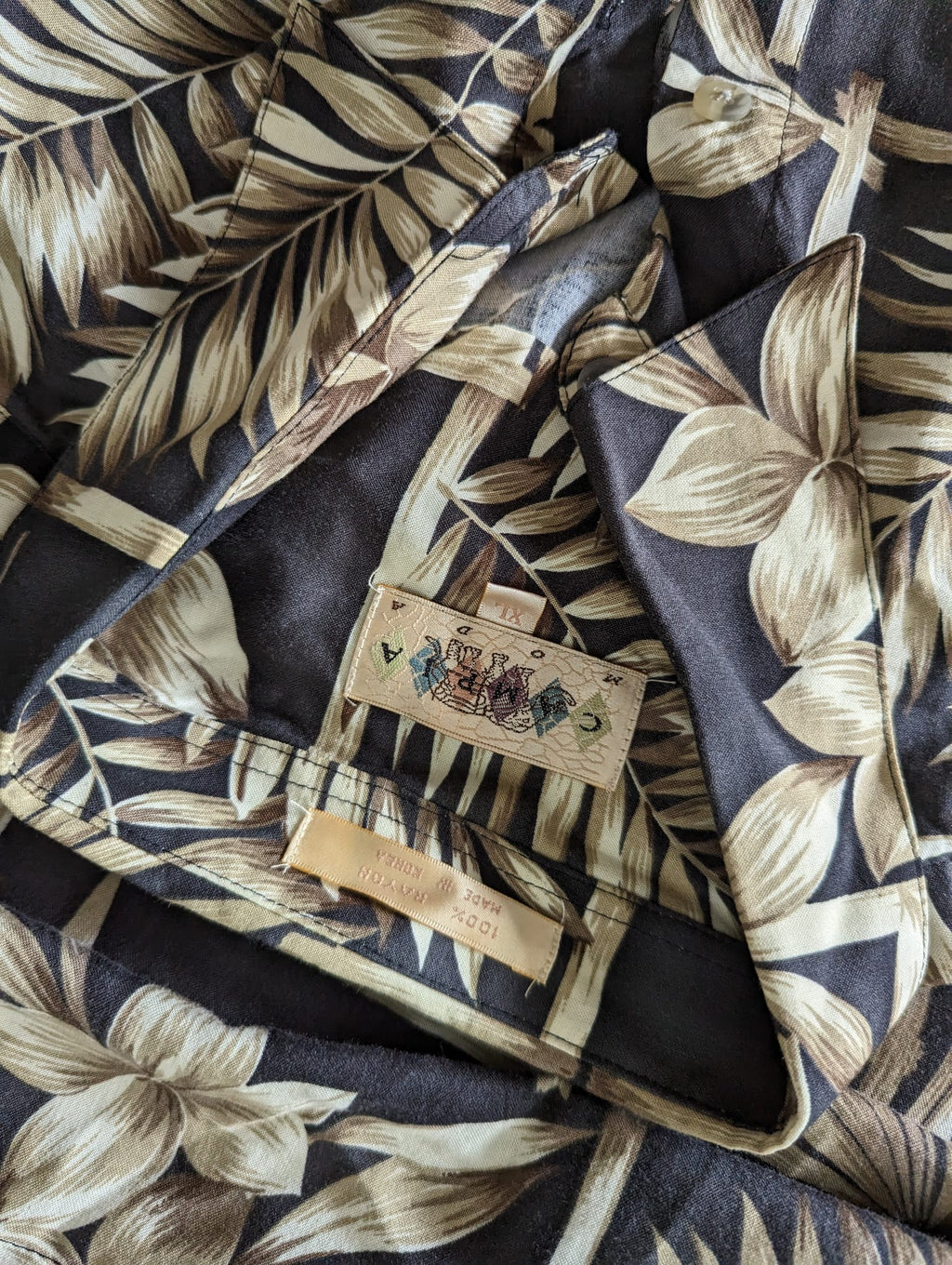 Vintage Brown Palm Print Hawai Shirt Men's |   /XL.
