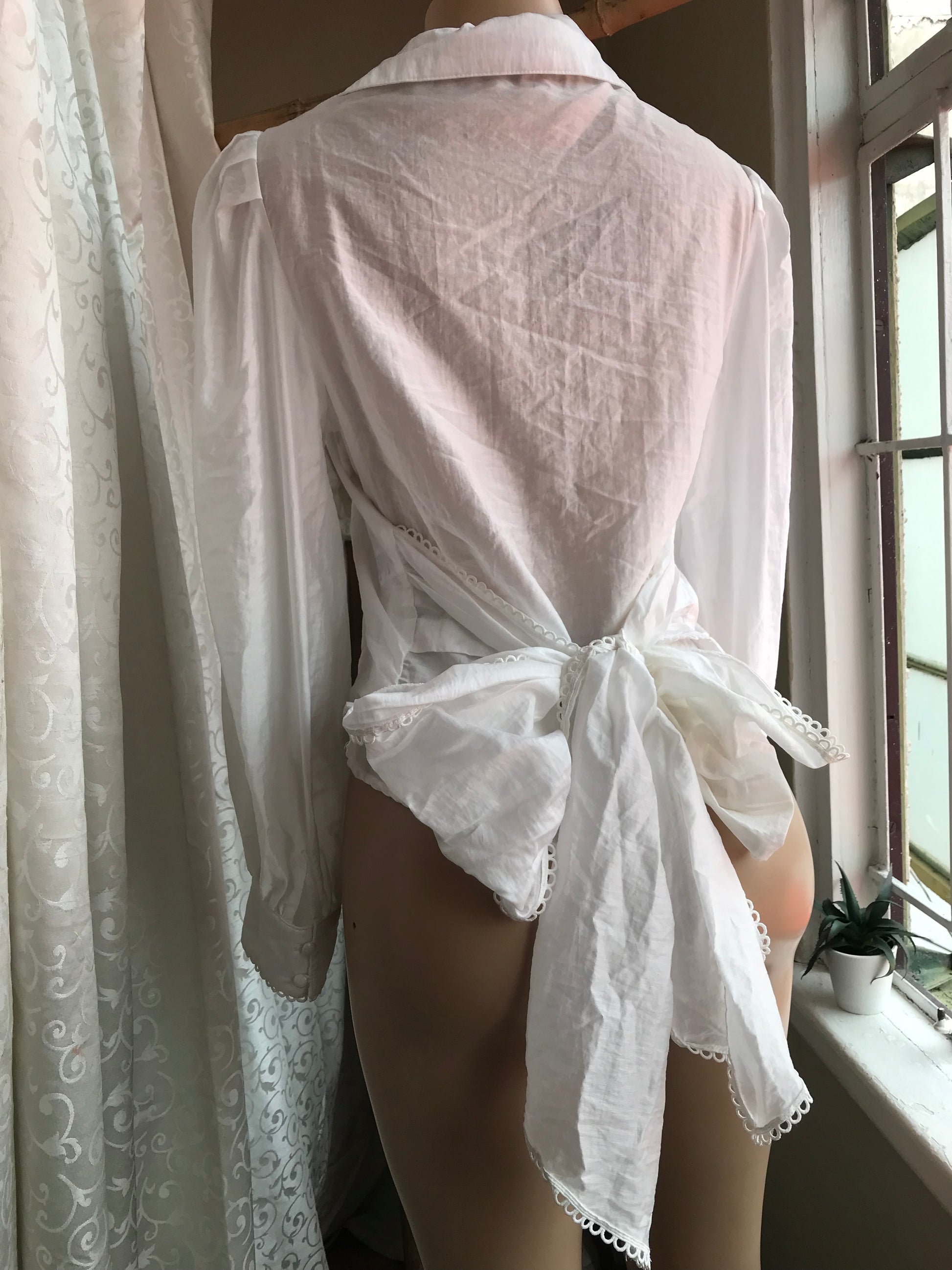 Statement White Embroidery Eyelet Blouse Cuffed Bow - S/M
