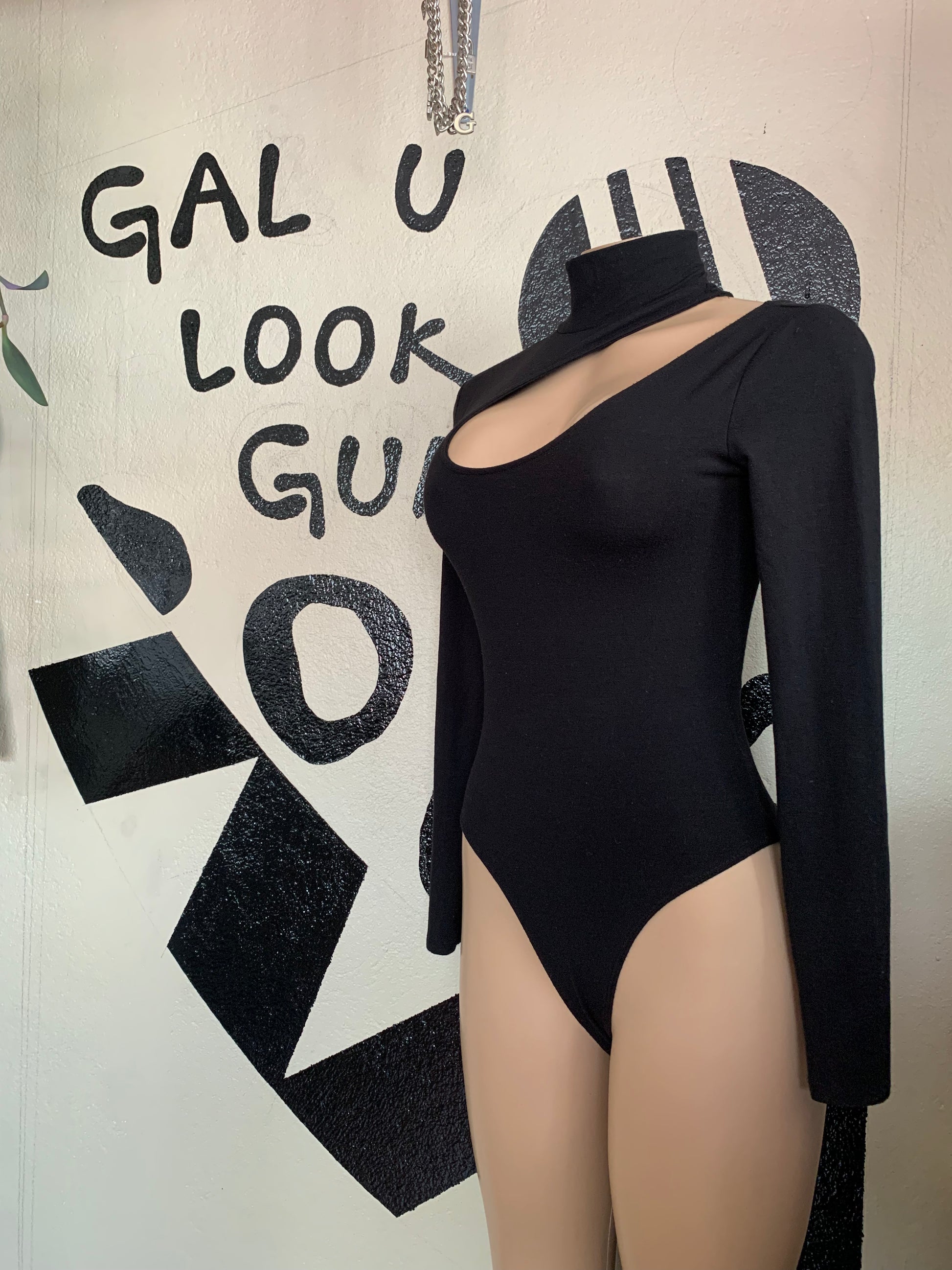 Black Bodysuit w Shoulder Plunge Cutout